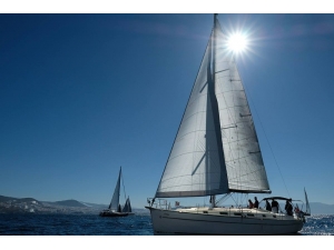 Kuşadası’nda “Cumhuriyet Kupası” Yelkenli Yarışları Düzenlendi