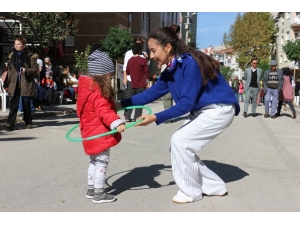 Sokak Şenliği İlgiyle İzlendi