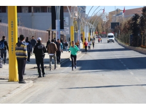 Ağrı’da 29 Ekim Cumhuriyet Koşusu Yapıldı