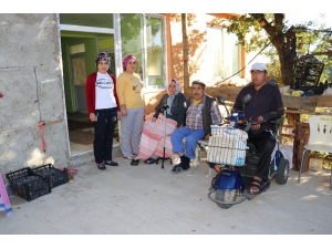 12 Kişilik Ailenin 4 Üyesi Kas Hastalığı Nedeniyle Günden Güne Eriyor