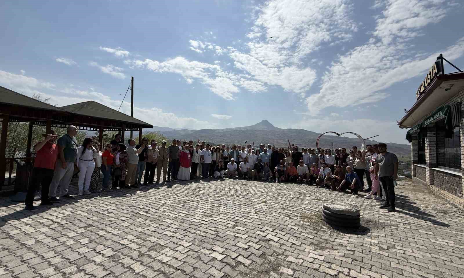 tigad-in-13-dijital-medya-calistayi-kapsaminda-gazeteciler-tuzluca-yi-ziyaret-etti
