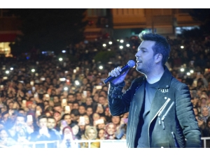 Oğuzhan Koç Konserine Büyük İlgi