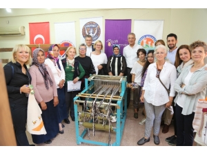 Dokuma Kursiyerleri Sertifikaları Aldı