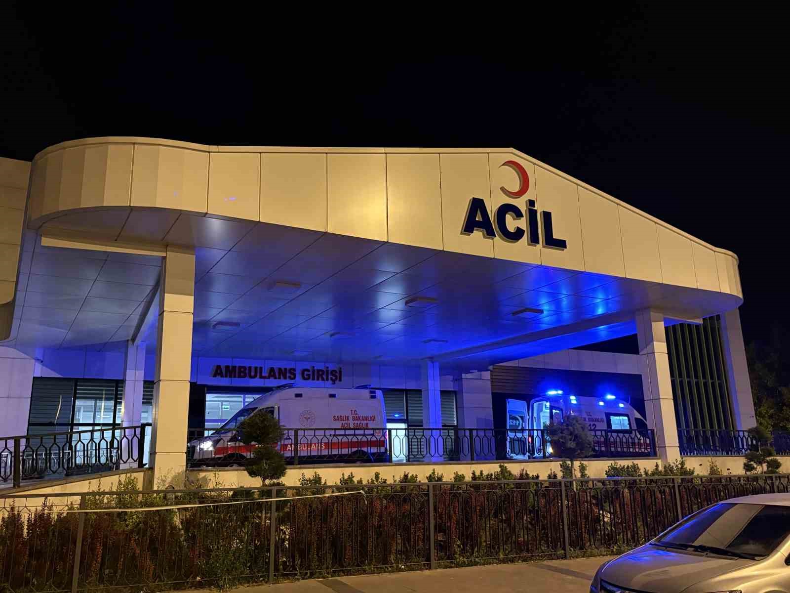 kayseri-de-bicakli-kavga-1-agir-yarali