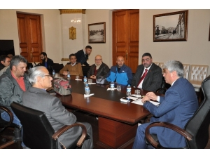 Kars Valisi Rahmi Doğan, Basın Mensuplarıyla Vedalaştı