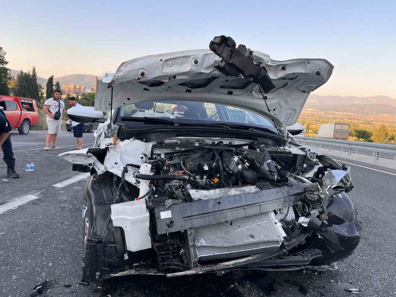 tira-arkadan-carpan-otomobildeki-rus-kadin-hayatini-kaybetti