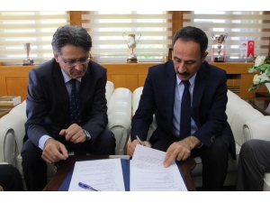 Fü İle Tjk Arasında İş Birliği Protokolü