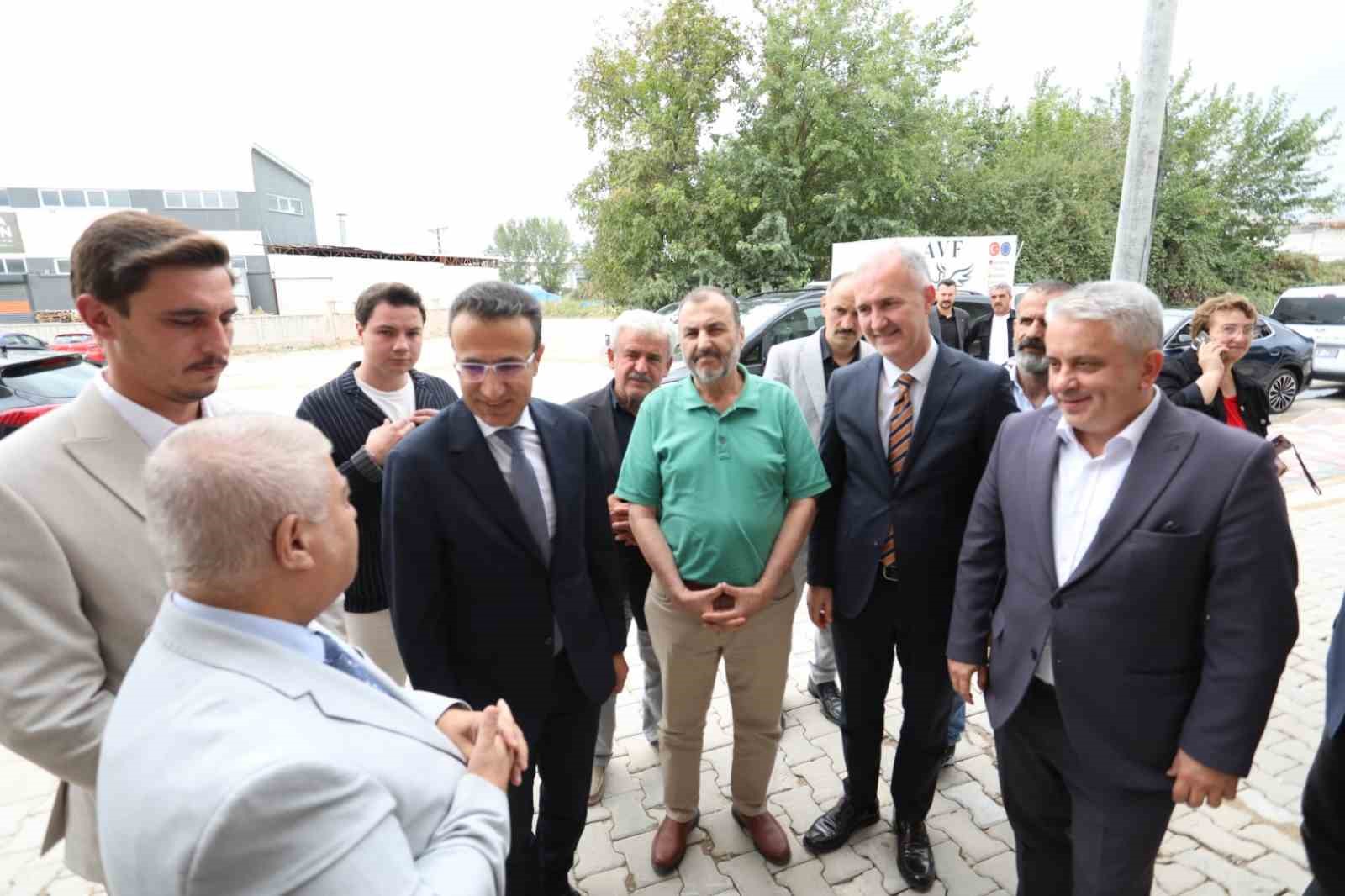 inegol-un-saglik-altyapisi-el-birligi-ile-gucleniyor