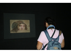 Çingene Kız Mozaiği’nin Eksik Parçaları Abd’den Getirilecek