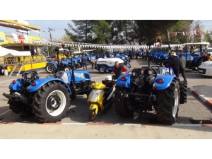 Manisa’da Üretici Ve Teknoloji Tarım Fuarında Buluştu