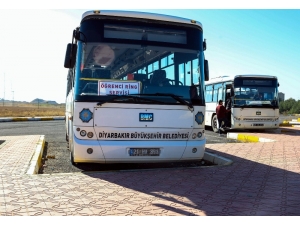 Diyarbakır’da Öğrencilere Ücretsiz Ring Servisi Devam Ediyor