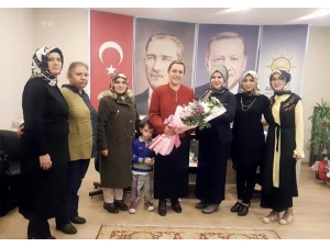 Tyb Erzurum Şubesi Kadın Kolları’ndan Ak Parti’ye Ziyaret