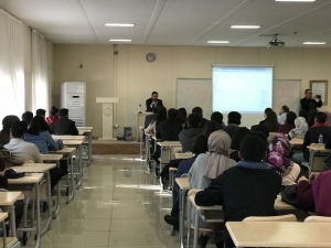 Dü’de Uyuşturucu İle Mücadele Konferansı