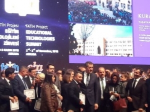 Cumhuriyet Ortaokulu’na ’Eğitimde Yenilikçilik’ Ödülü