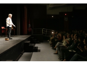 Tiyatro Konak’ta Yeni Konuk Metin Uca Oldu