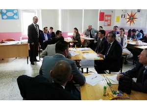 Okul Yöneticilerine Kurs Verildi