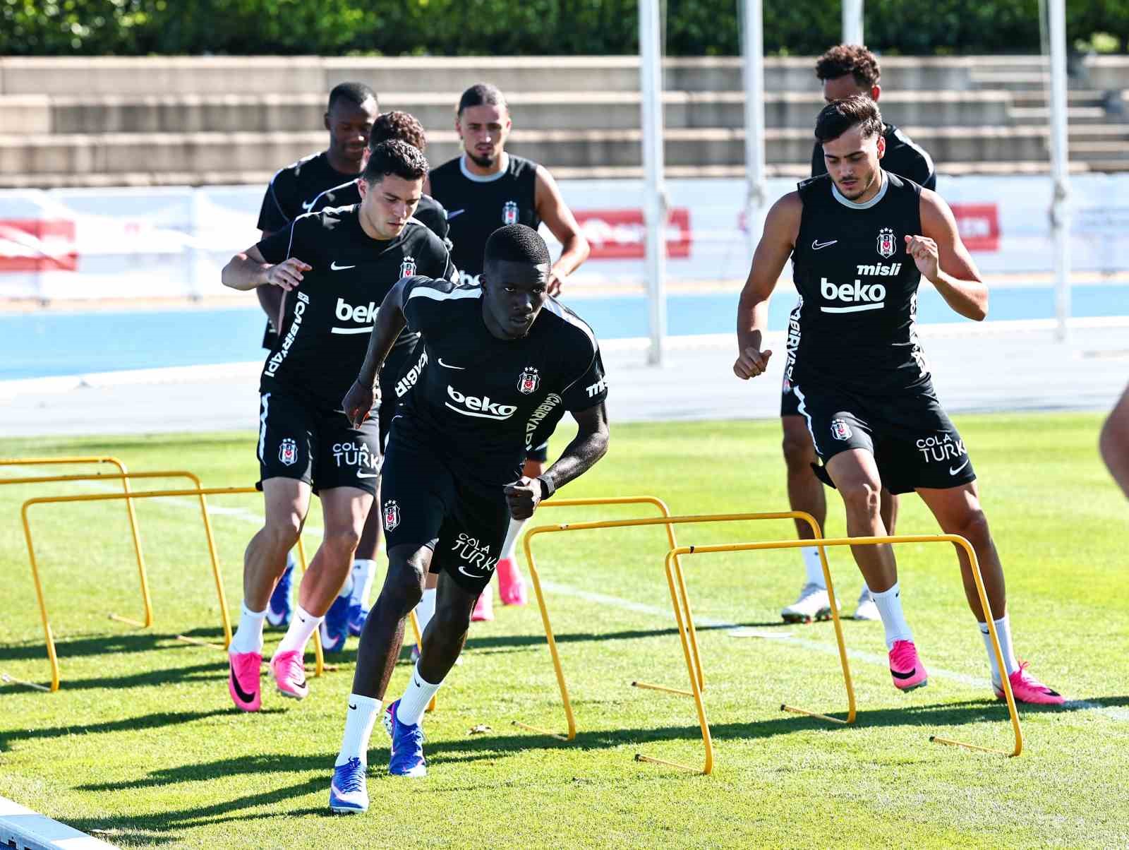 kassoum-ouattara-besiktas-formasiyla-ilk-antrenmanina-cikti