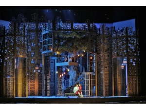 Opera Rüzgarı Kasım’da Da Sürüyor