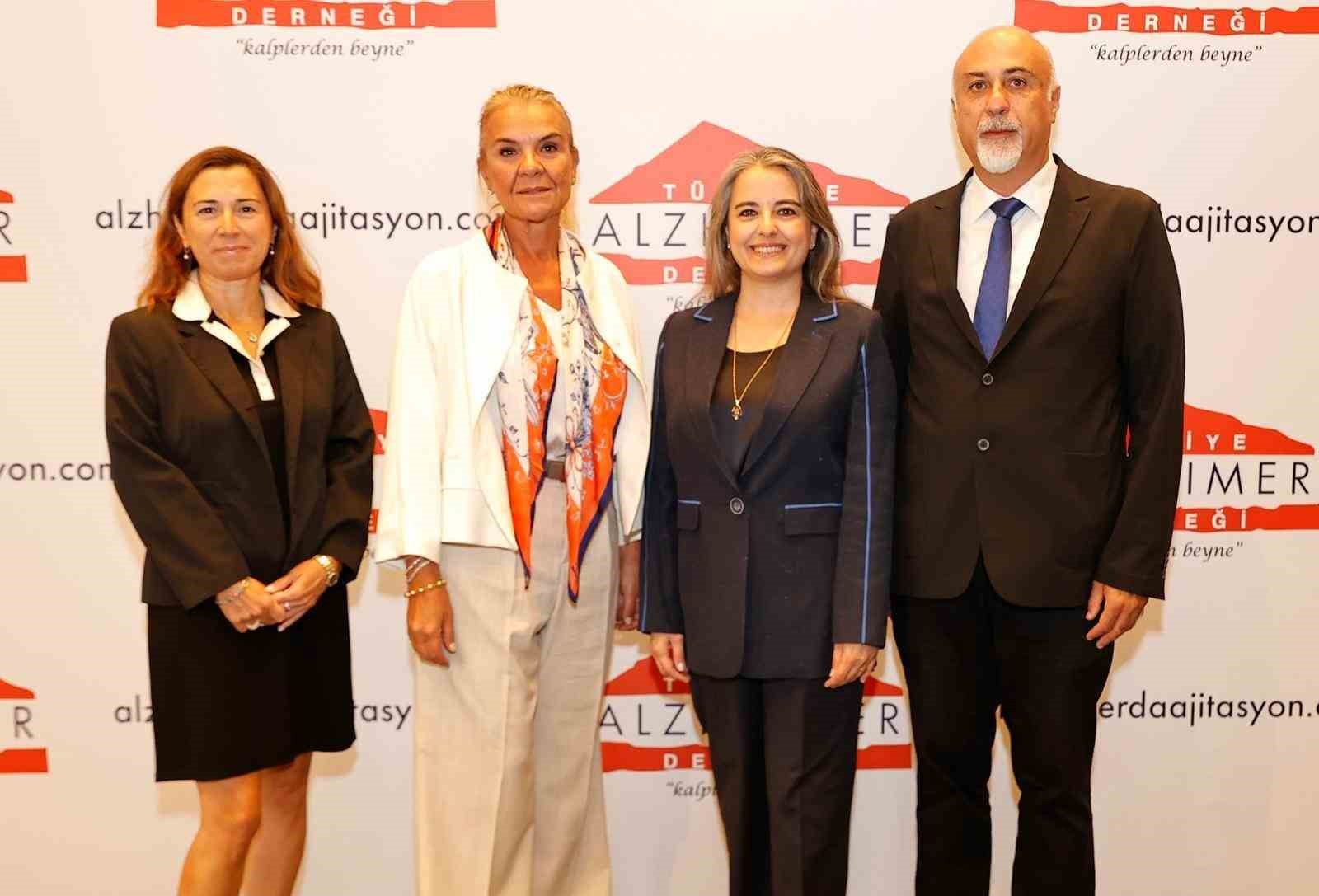 alzheimer-da-yeni-tedaviler-ve-erken-tani-calismalari-anlatildi