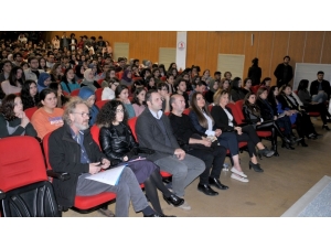 Mimar Noyan Umur Vural Geleceğin Mimarlarıyla Buluştu