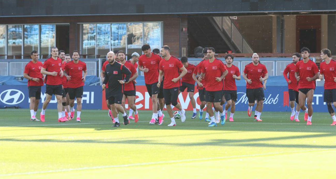 a-milli-futbol-takimi-paraguay-maci-hazirliklarini-tamamladi