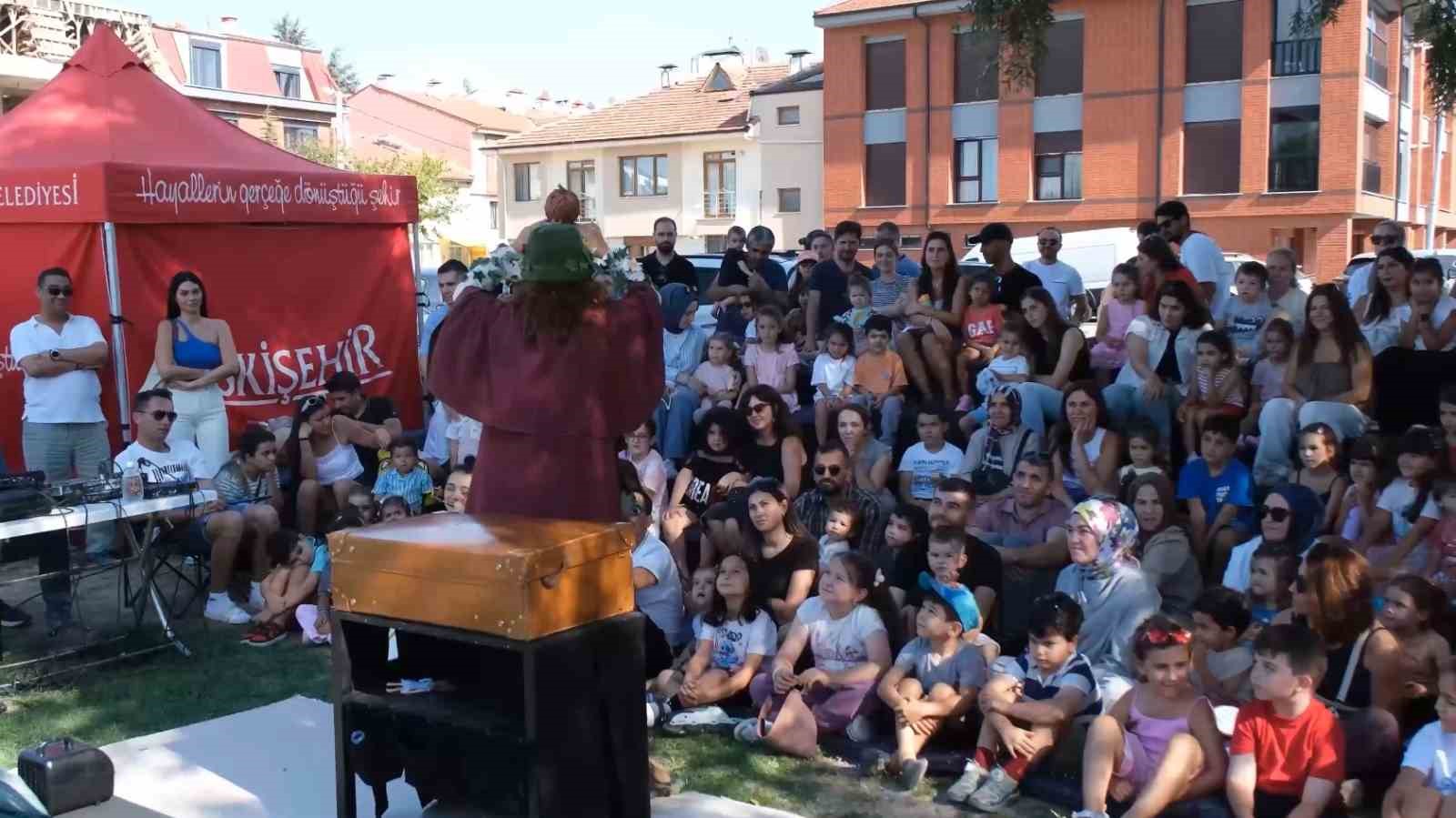 uluslararasi-eskisehir-porsuk-festivali-4-uncu-gununde-de-coskuyla-surdu