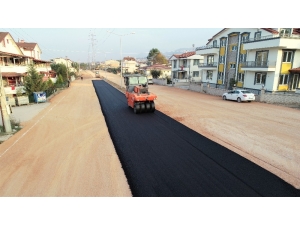 Başiskele’de Asfalt Çalışmaları Sürüyor