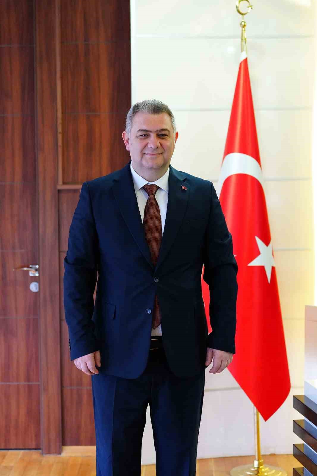 bolu-belediyesi-baskan-vekili-mehmet-tuna-ozcan-chp-den-istifa-etti
