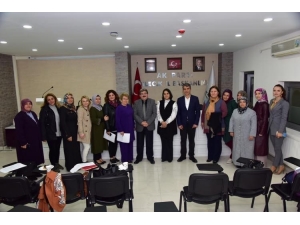 Başkan Can, “Kadın Ve Şehir” Konulu Toplantıya Katıldı