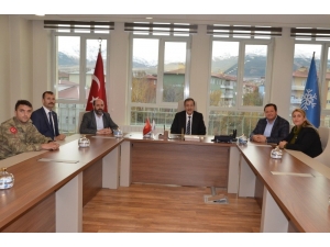 Başkan Sözen’den Başkan Bulutlar’a Plaket