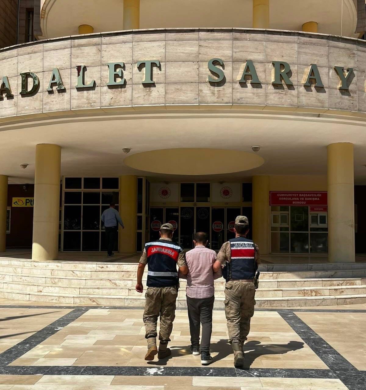sanliurfa-da-9-yil-hapis-cezasiyla-aranan-sahis-yakalandi