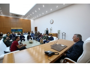 Başkan Toçoğlu Öğrencilerle Bir Araya Geldi