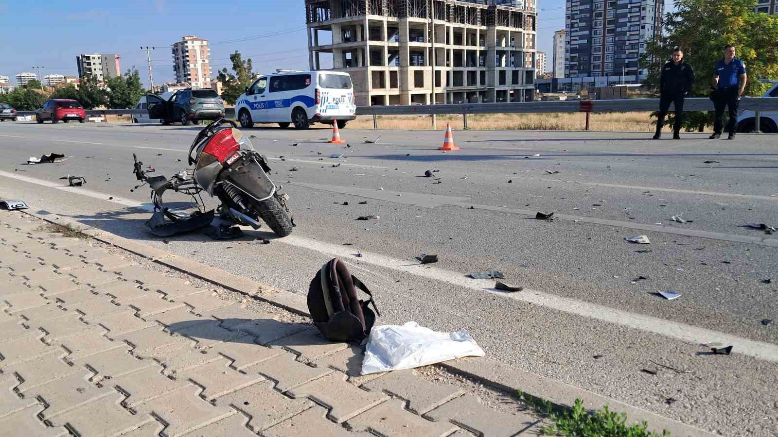 karaman-da-cipin-carptigi-elektrikli-bisikletin-15-yasindaki-surucusu-agir-yaralandi
