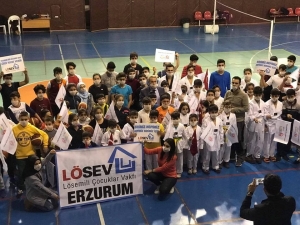 Lösemili Çocuklara Anlamlı Mesaj