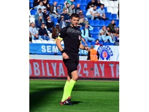 Kayserispor-galatasaray Maçını Ümit Öztürk Yönetecek