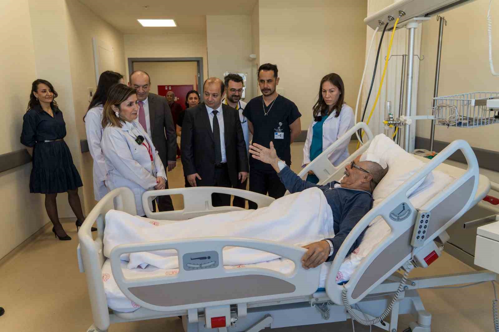 manisa-da-tarihi-ameliyat-beyin-piliyle-gelen-ikinci-hayat