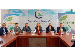 Dü’nün İhtisaslaşma Alanındaki Markalarının Lansmanını Gerçekleştirdi