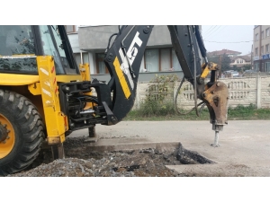 Yağmur Suyu Hatları Yapımı Devam Ediyor