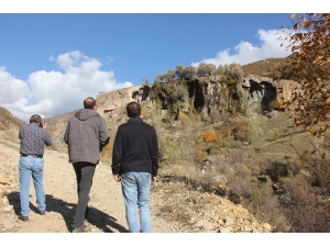 Kayıpşehir İddiasıyla Gündeme Gelen Yerde "Urartu" İzlerine Rastlandı