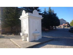 Aslanapa’da Osmanlı Ve Selçuklu Mimarisine Uygun Çeşmeler