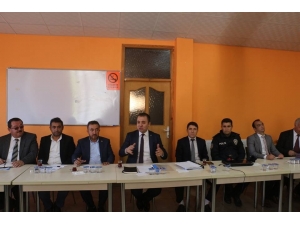 Altıntaş’ta Muhtarlar Toplantısı