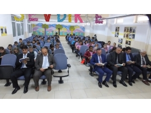 Burhaniye De Farklı Bir Okuma Etkinliği Düzenlendi