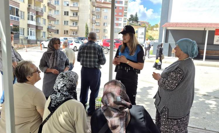 bilecik-te-36-vatandasa-dolandiricilik-ve-guvenlik-bilgilendirmesi