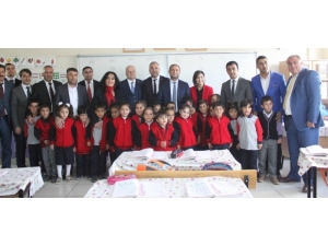 Trabzon Platformu Ve Sbk Holdingden Eğitime Destek