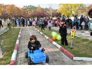 Sungurlu’da Anaokullarına Trafik Eğitim Pisti