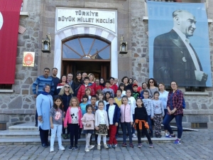 Minik Öğrencilerden Anlamlı Gezi