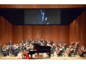 Anadolu Üniversitesisenfoni Orkestrasından "10 Kasım Özel Konseri"