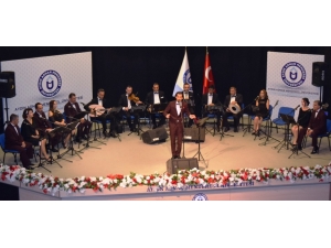 Adü, Ata’yı Sevdiği Şarkılarla Andı