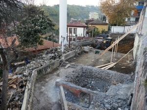 150 Yıllık Tarihi Orta Mahalle Evi Yeni Baştan Restore Ediliyor