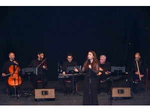 Kocaeli’de Atatürk, Sevdiği Şarkılarla Anıldı